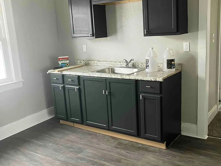 3615 E 146th St #2 — Photo 5