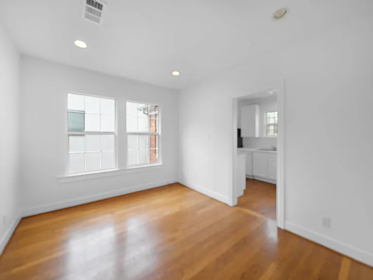 1510 Harold St #2 — Photo 8