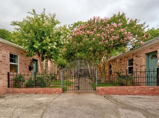 2904 Windsor Rd #B, Austin, TX 78703