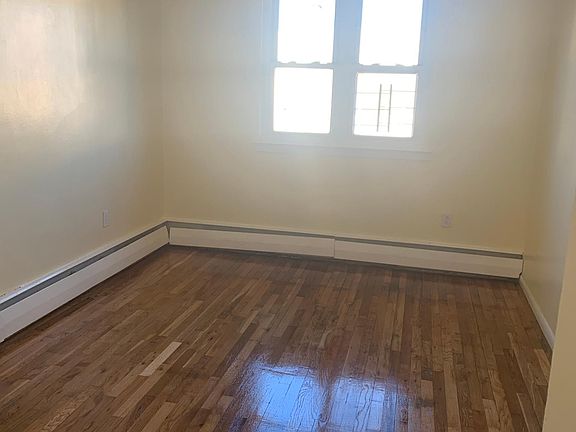 5th image of 280 Graff Ave #3