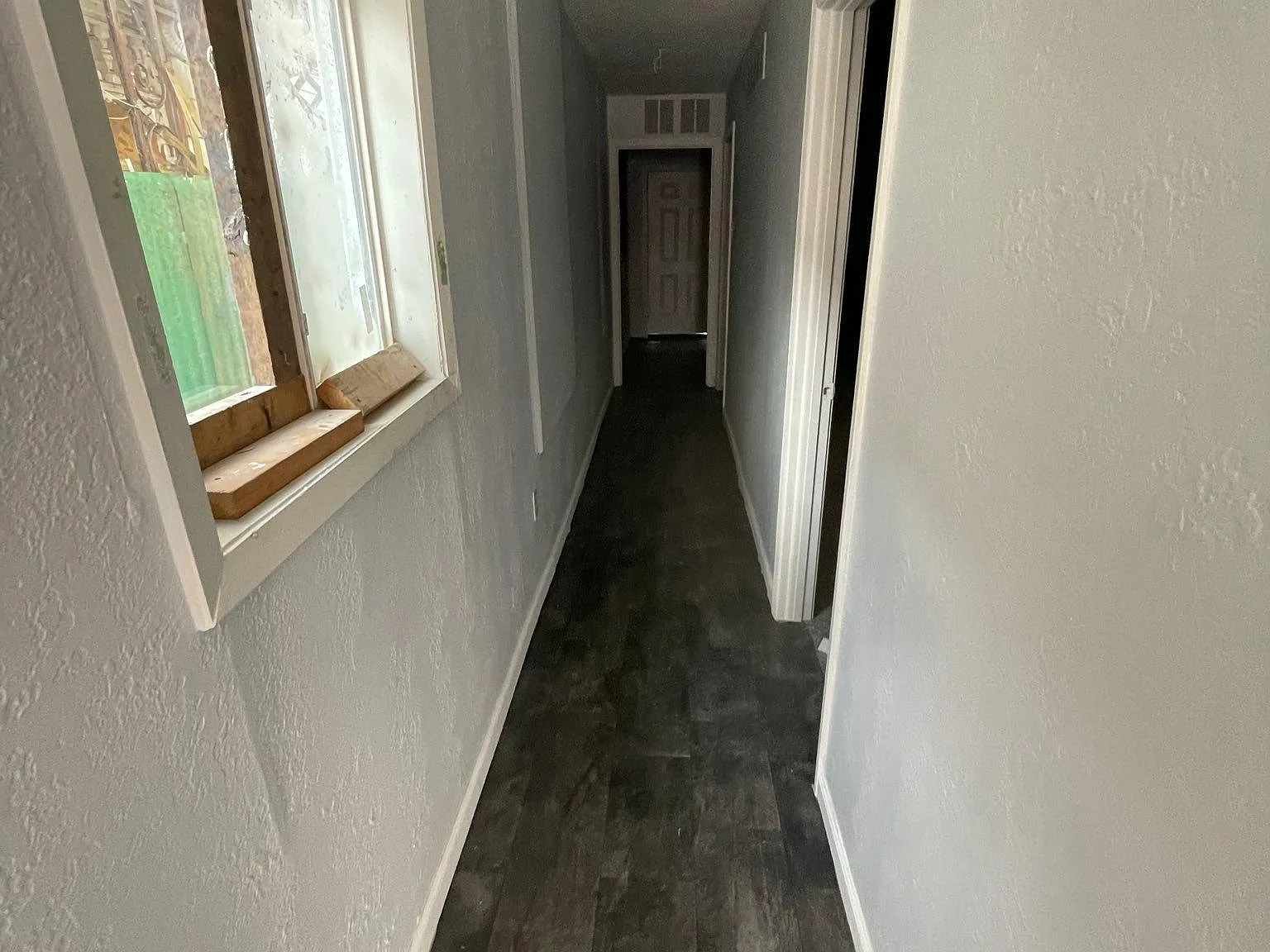 1713 West Oak Street - 1 — Photo 4