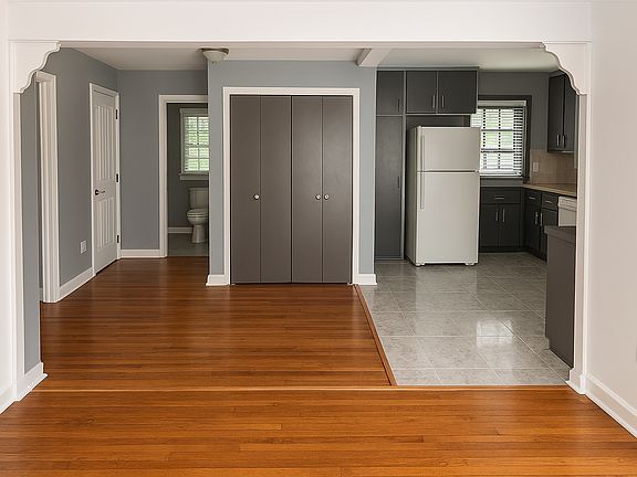 3rd image of 235 Forest Hills Dr