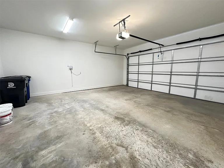3908 Rochelle Dr — Photo 34