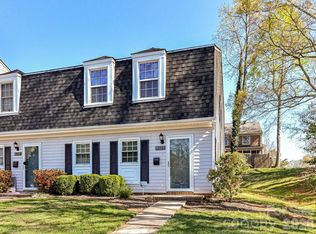 8322 Knights Bridge Rd, Charlotte, NC 28210