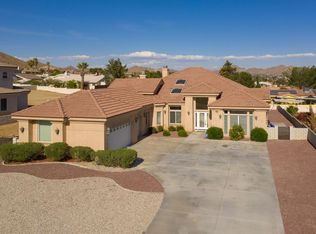 16233 Ridge View Dr, Apple Valley, CA 92307