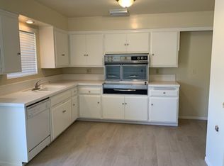 580 Bucknell Ave #A, Claremont, CA 91711