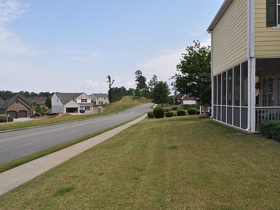 4th image of 5487 Camellia Ln