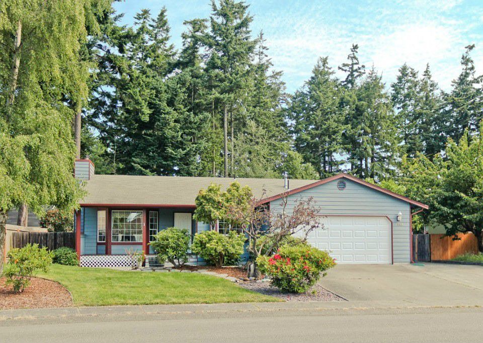1st image of 641 NW Mizzen Dr