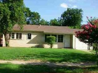 126 Halsey St, Dallas, TX 75224