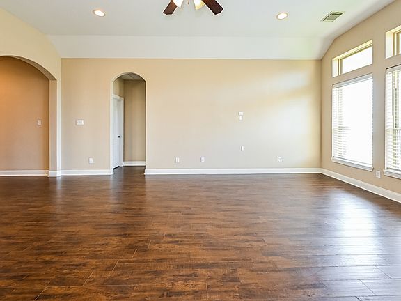 5th image of 212 Bailey Brook Ln
