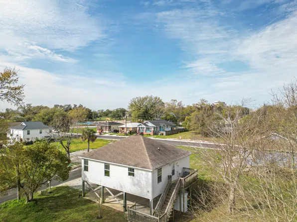 420 Richmond Dr, Biloxi, MS 39530