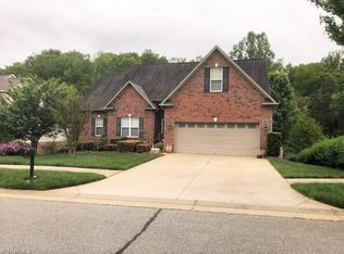5703 Beaver Pond Trl, Pfafftown, NC 27040