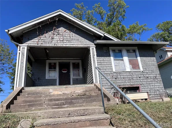 1217 N Spanish St, Cape Girardeau, MO 63701