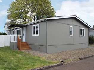 15217 SE Louise Ln, Clackamas, OR 97015