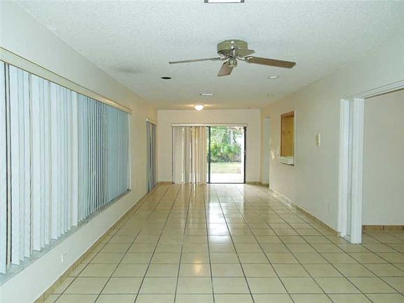 5th image of 6880 Cassia Pl