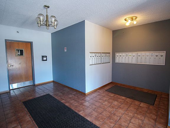 3rd image of 10420 Circle Dr APT 45B