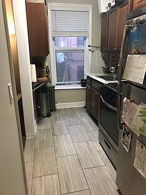 2nd image of 111 5th Ave #3R