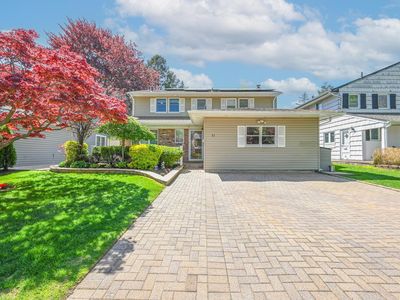 11 Schooner Lane, Port Washington, NY, 11050