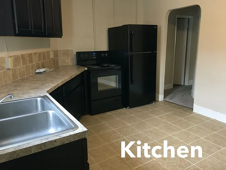 417 N Walnut St — Photo 9
