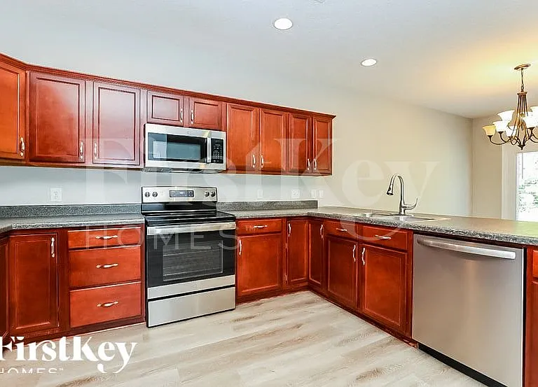 115 Pierre Pl — Photo 7