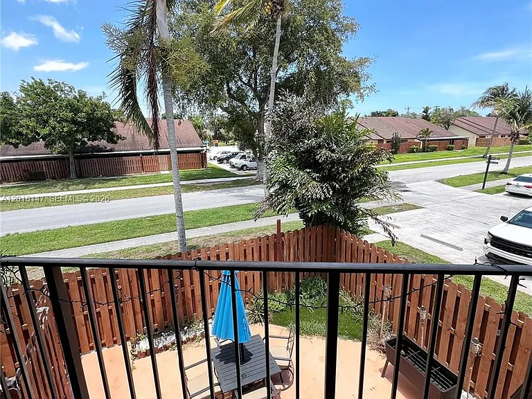 192 Springdale Cir #192 — Photo 3