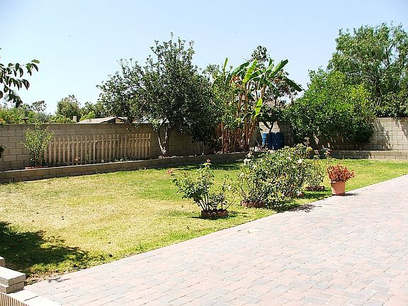 3rd image of 14011 La Gloria St