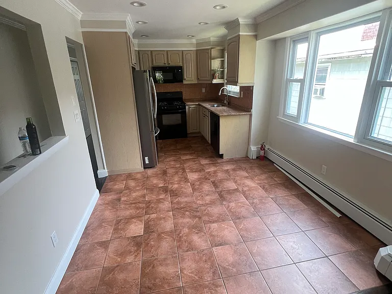 548 S 9th Ave #2 — Photo 8