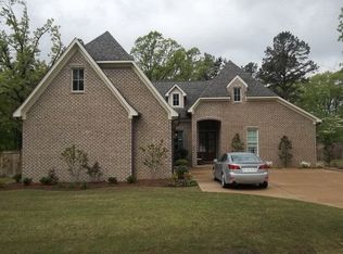 12021 Water Ridge Dr, Oxford, MS 38655