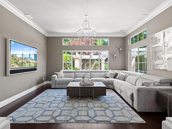 5th image of 2182 Vizcaya Cir
