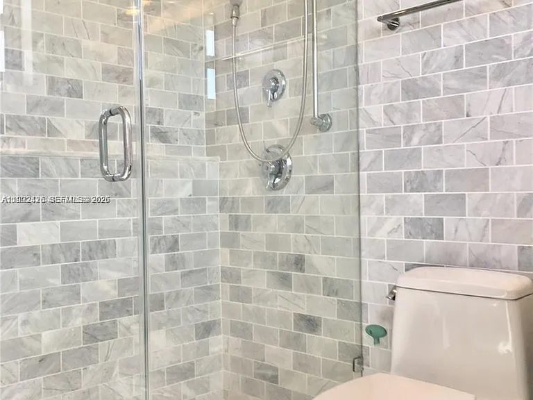 618 Euclid Ave #404 — Photo 6