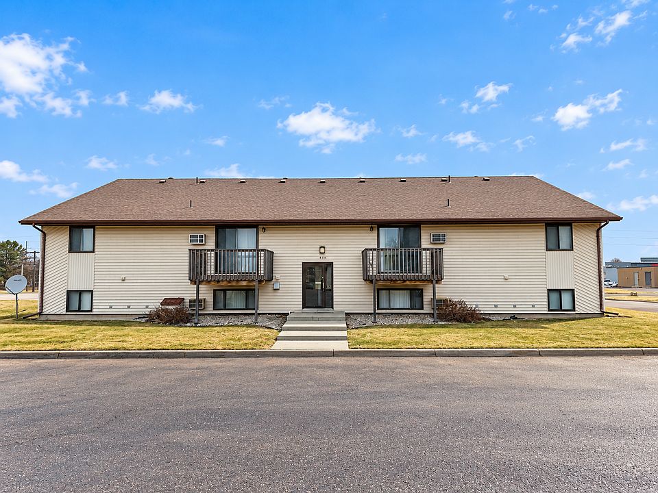 1st image of 609 N Teton Dr APT 1