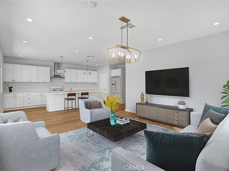 451 Hervey Ave — Photo 6