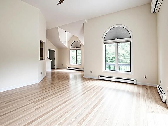 5th image of 232 Bluff Road #232