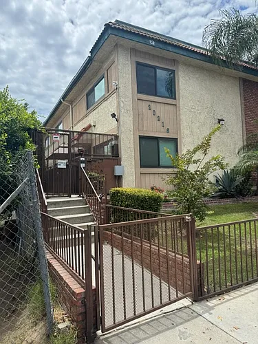 20216 Roscoe Blvd #2 Photo 1 20216 Roscoe Blvd #2 Photo 1