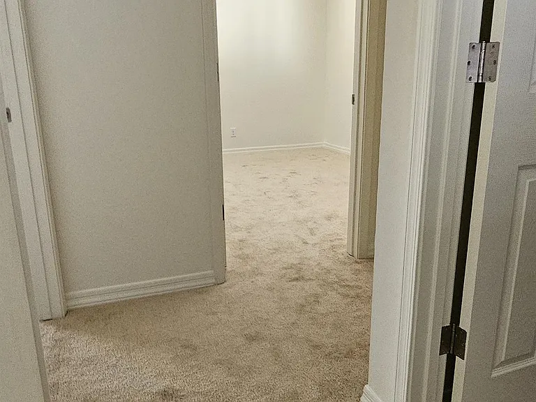 3001 E Butler Ave #1-14 — Photo 9