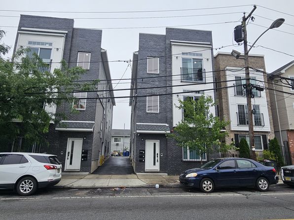 212 Bergen St APT 2