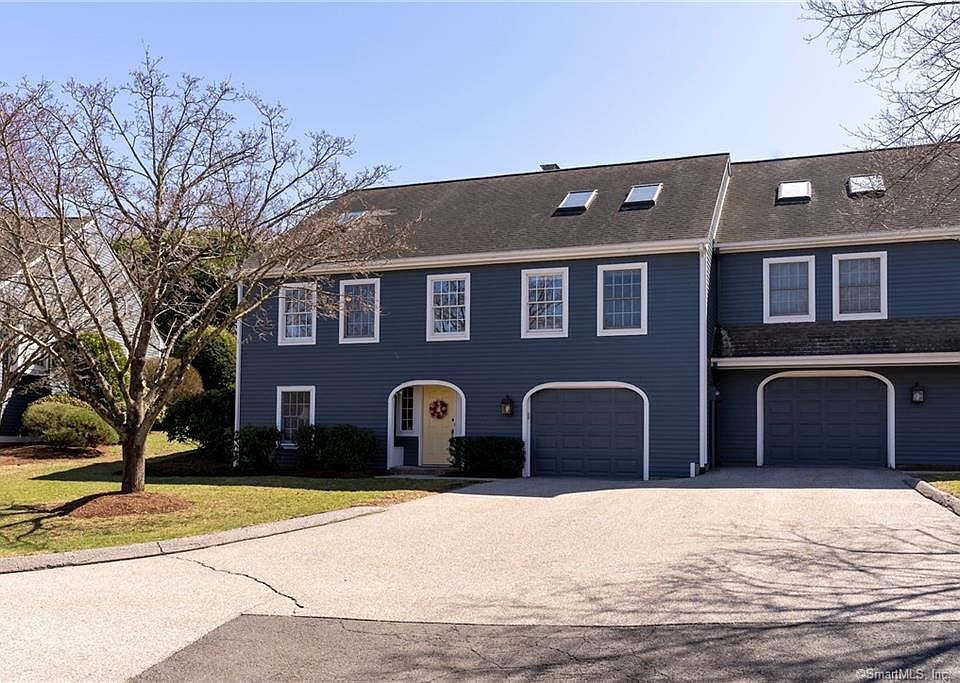 1st image of 118 S Mill Dr #118