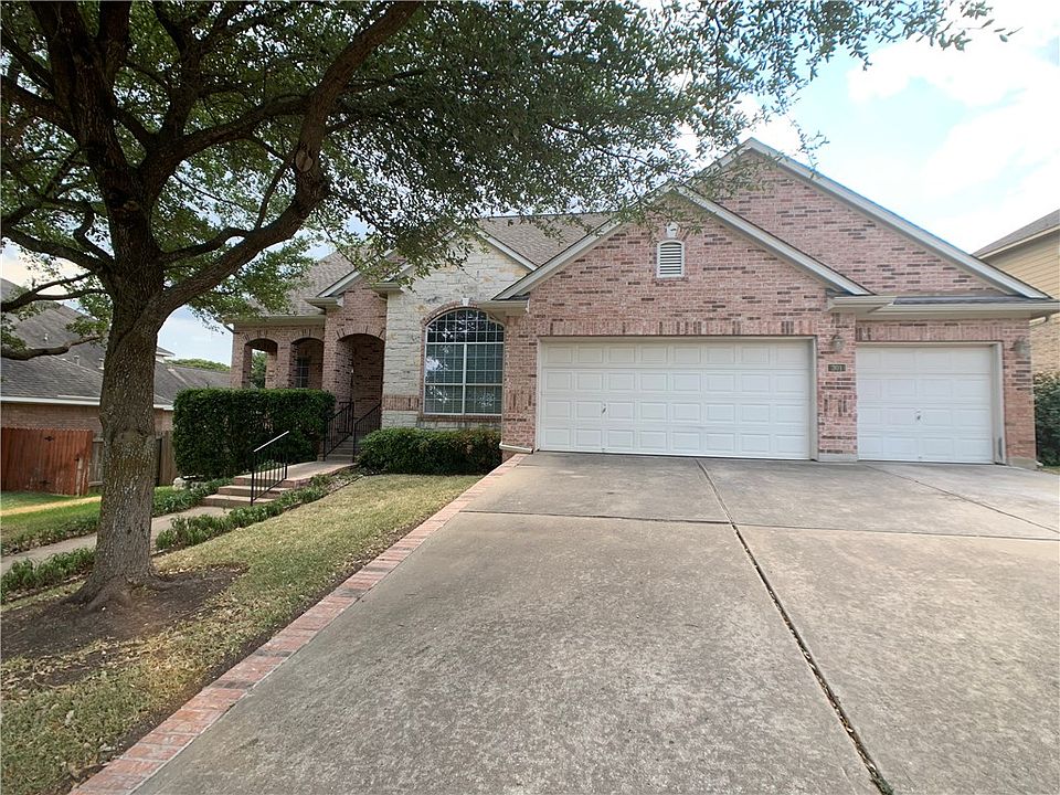 1st image of 301 Trailridge Dr