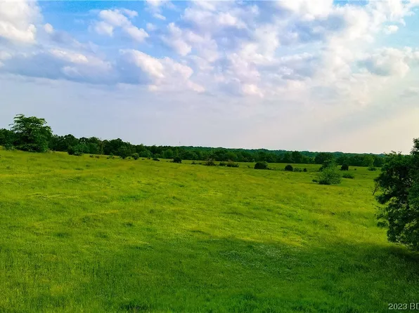 Briese Dr, Eldon, MO 65026