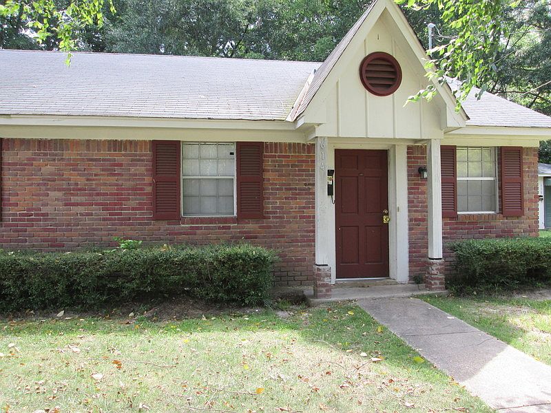 2nd image of 614 Minden St