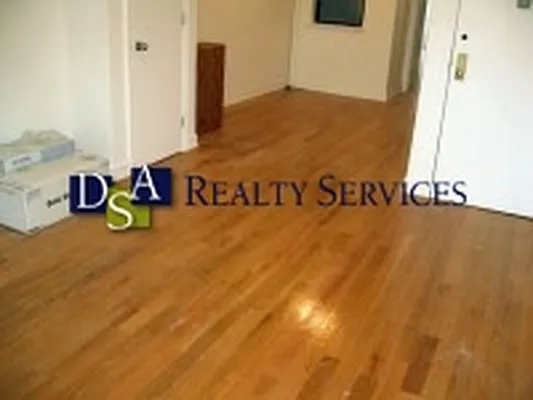 Rented by DSA Realty Midtown West | media 31