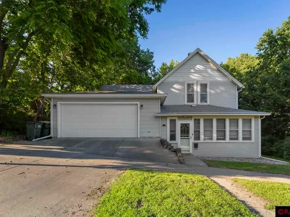 621 W Saint Paul St, Saint Peter, MN 56082