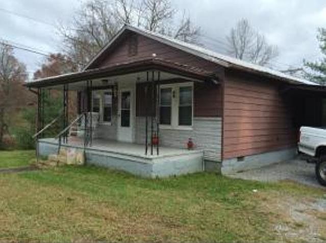 1st image of 202 Lake Road