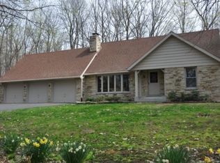 13380 Oak Hill Ln, Brookfield, WI 53005