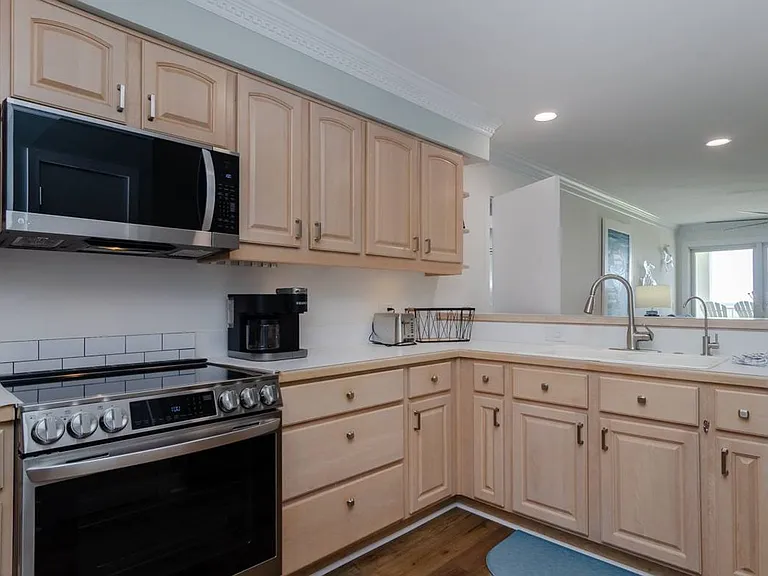 2504 N Lumina Ave #C — Photo 16