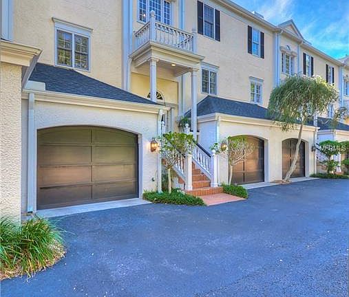 2nd image of 6212 Bayshore Blvd APT J