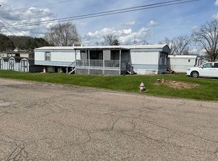 201 Broughton Ave, Marietta, OH 45750
