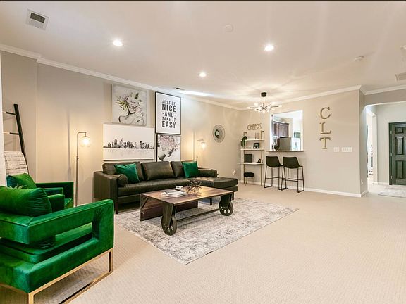 3rd image of 632 Penn St #632