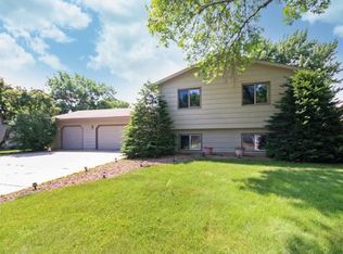 10585 99th Pl N, Maple Grove, MN 55369