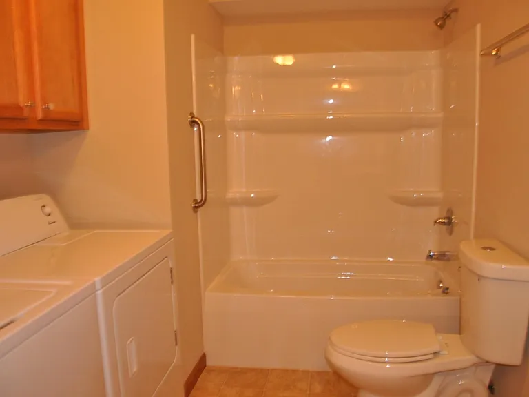 4827 Crown Point Pl #B — Photo 12